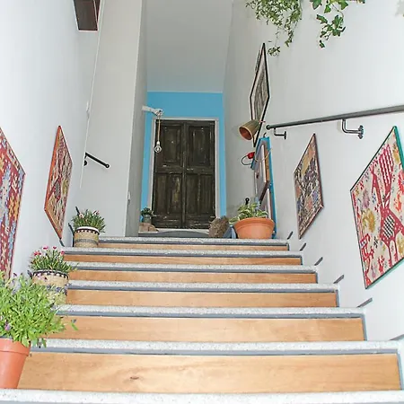 Domo Anna Guest house *